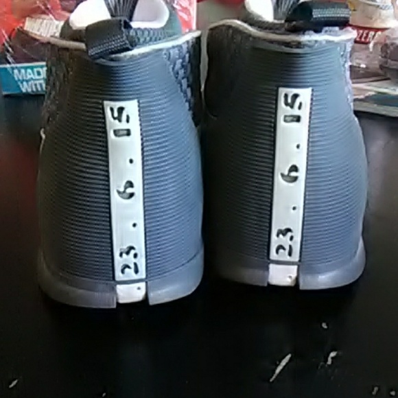 Jordan retro 15s - Picture 2 of 4